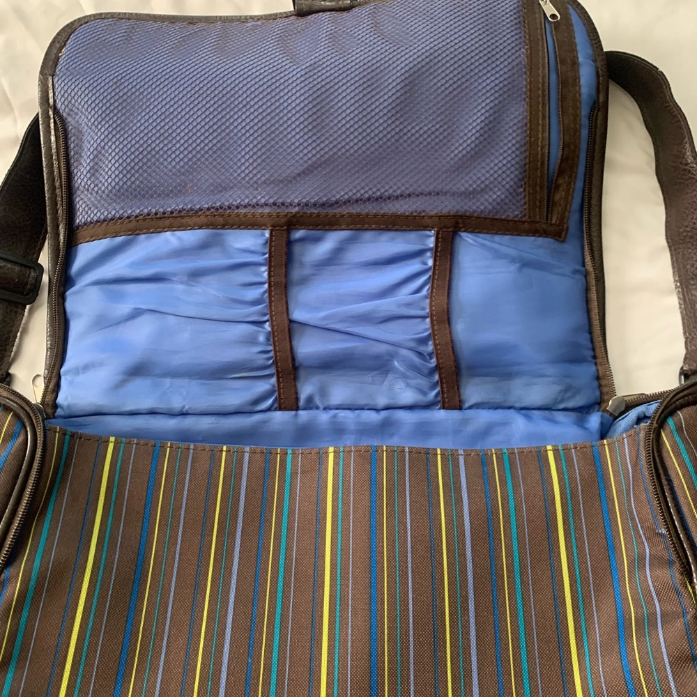 Creative Options Laptop Bag - Picture 3 of 6